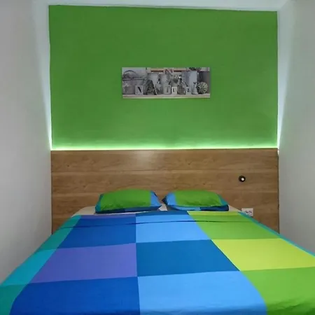 Apartamentos Econostay Chueca-2